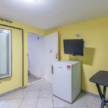 Independent Room Near Ortigia Island Syracuse Exterior photo