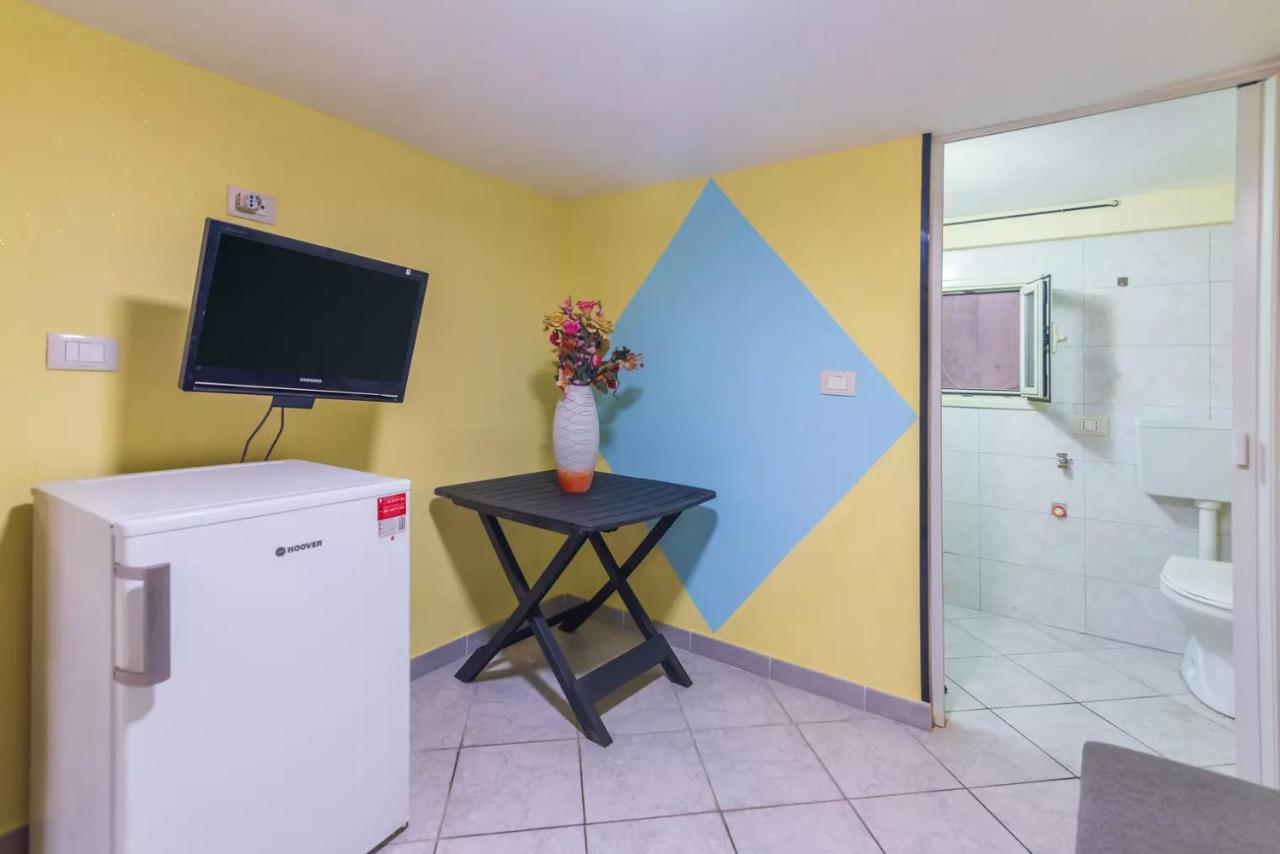 Independent Room Near Ortigia Island Syracuse Exterior photo